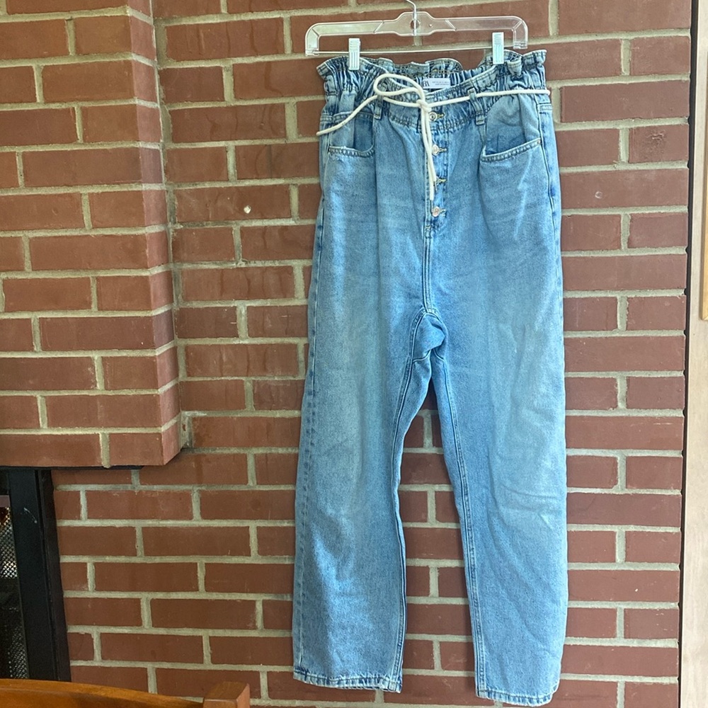 Zara jeans!!